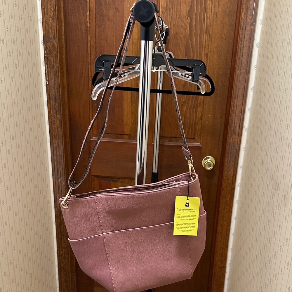 Elegant Pink Shoulder Bag Ahdorned